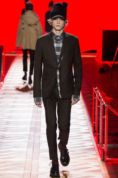 Look 34